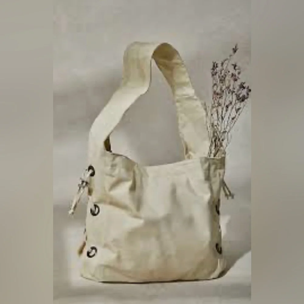 Free People We The Free Maverick Sling NWOT - Picture 4 of 8